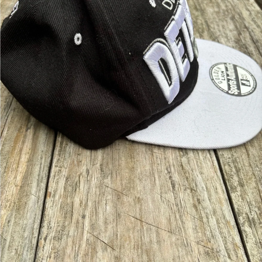 Black and Gray Detroit Cap - Picture 5 of 10